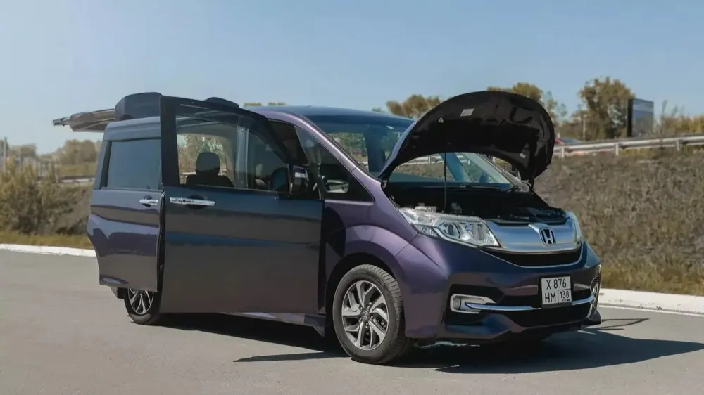 Honda Stepwgn, фото 2