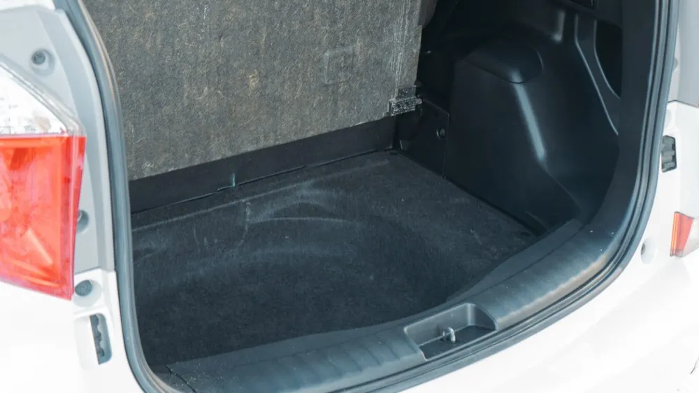Toyota Ractis, фото 9