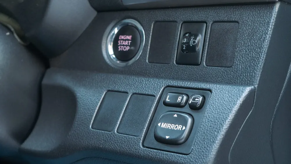 Toyota Ractis, фото 4