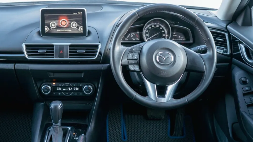 Mazda Axela, фото 8